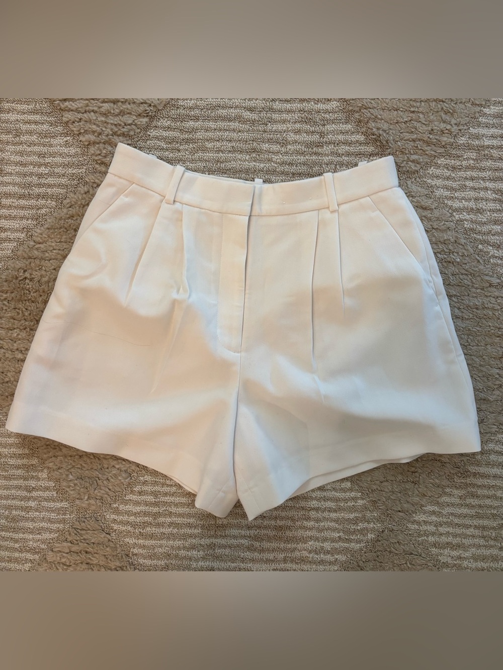 Abercrombie & Fitch Sloan Tailored Short - Picture 2 of 6